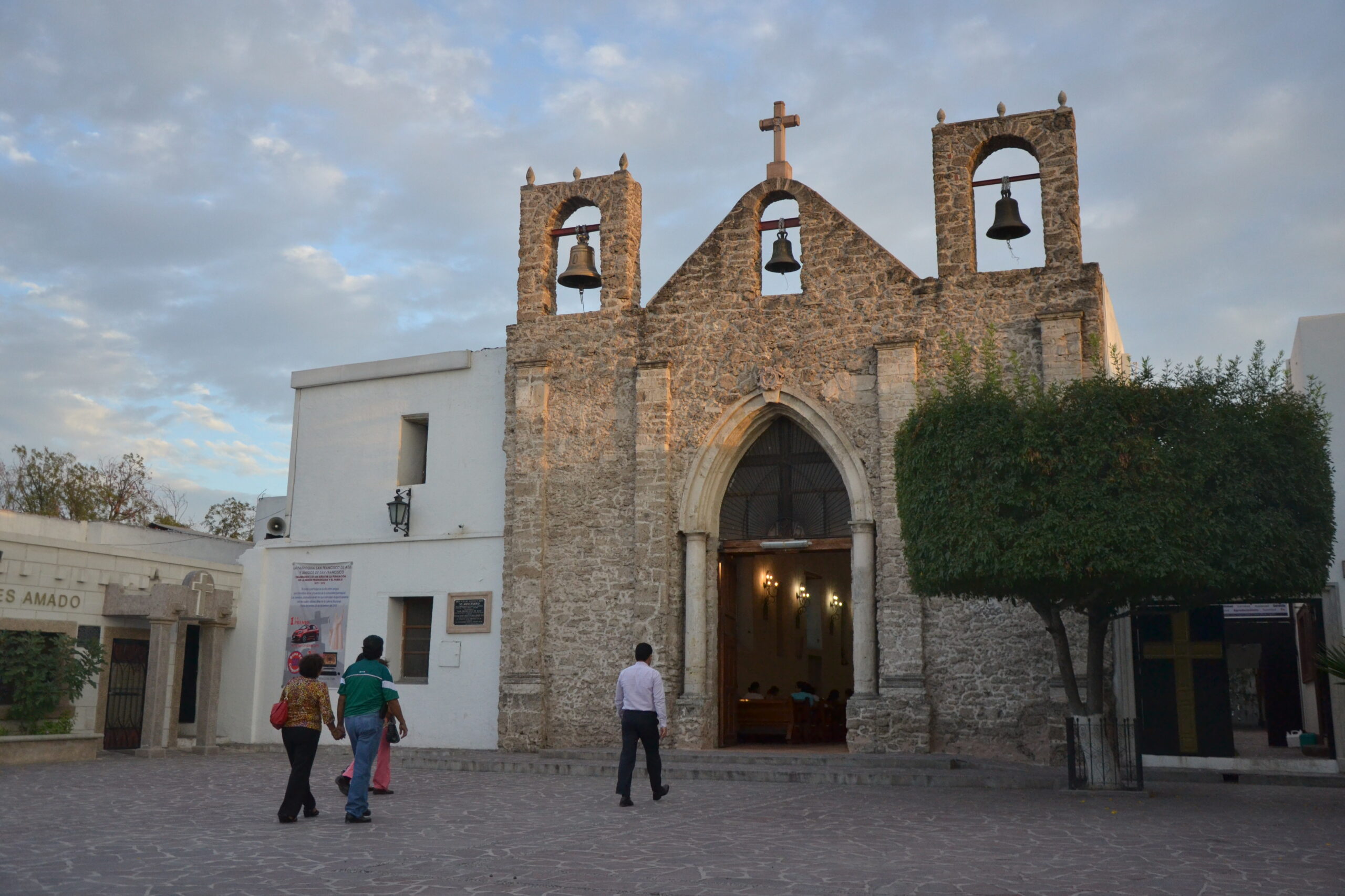Mass schedule in Monclova